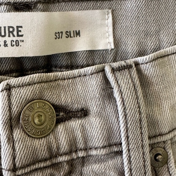 Women’s Gray Jeans - Picture 4 of 4